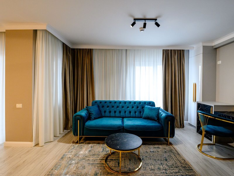 Elitte Inn & Suites