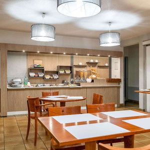 Hotel Comfort Hotel Lille Lomme cazare Lille