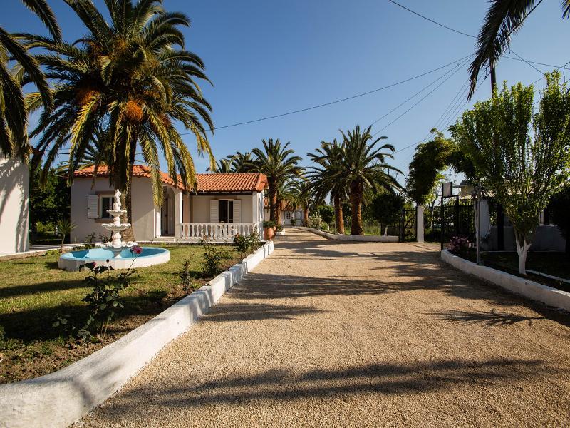 Hotel Paradise Village