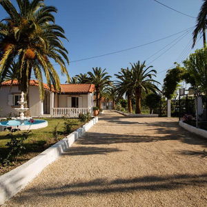Hotel Paradise Village cazare Roda
