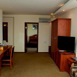 Hotel President Hotel By Hrazdan Hotel Cjsc cazare Yerevan