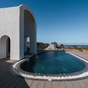 Sejur Danae Suites Santorini vacanta Oia