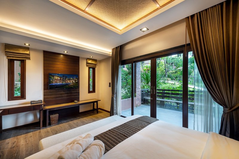 Nirvana Beach Resort & Spa