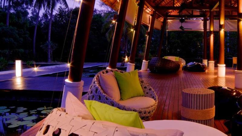 Twin Lotus Resort & Spa