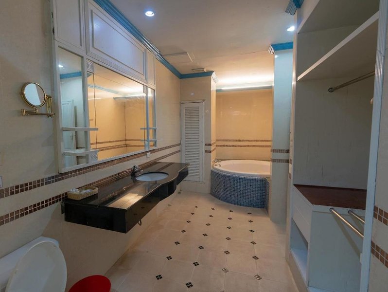 Ayodhaya Palace Beach Resort