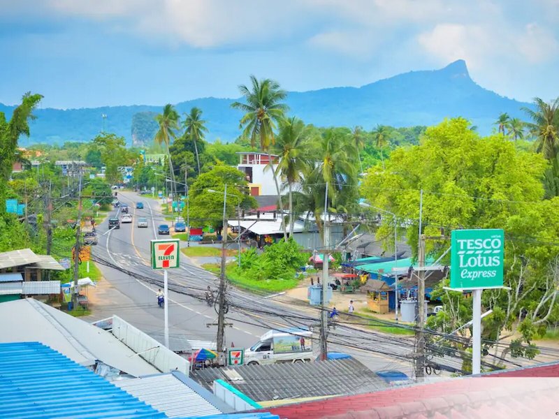 The Orange City Resort