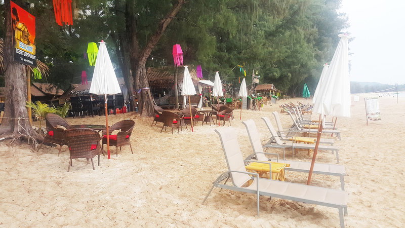Hotel Eco Lanta Hideaway Beach Resort