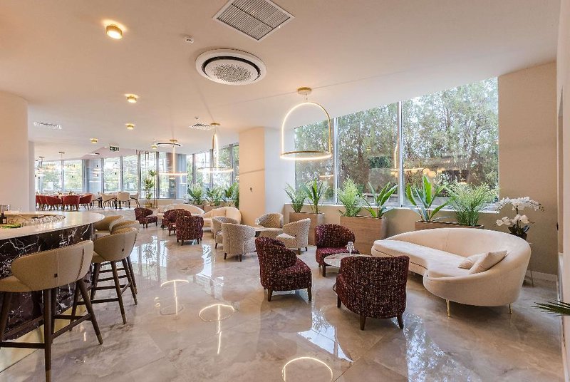 Ramada By Wyndham Bucharest Otopeni Airport