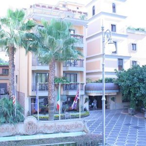 Hotel Michelangelo cazare British Columbia