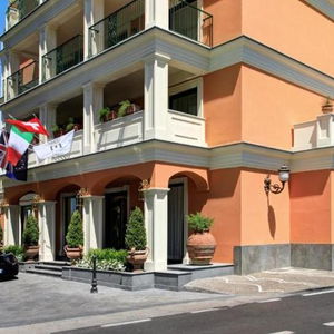 Hotel Grand Hotel Royal cazare British Columbia