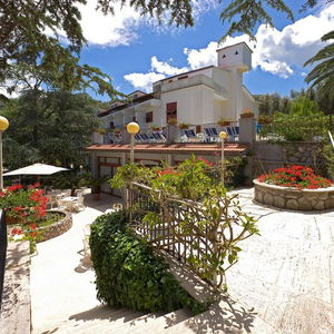 Hotel Metropole cazare British Columbia