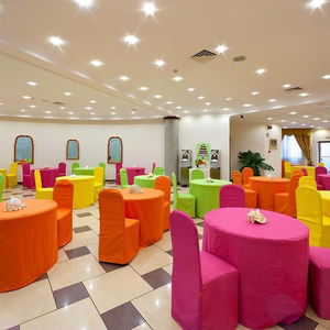 Hotel Ulisse Deluxe Hostel cazare British Columbia