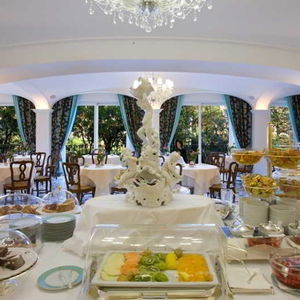 Hotel Grand Hotel La Favorita cazare British Columbia