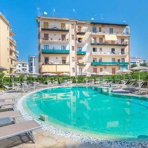 Hotel Leone cazare British Columbia