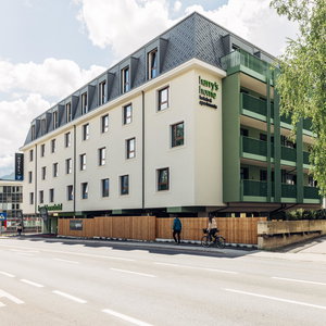Hotel Harry's Home Lienz-Osttirol cazare Lienz