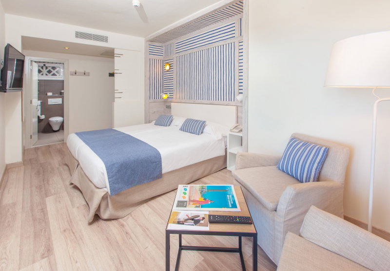 Corallium Beach By Lopesan Hotels