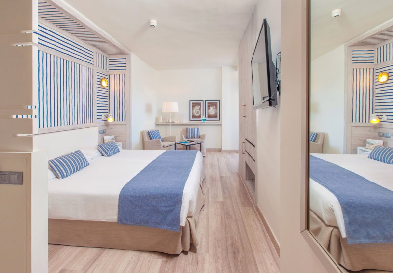 Corallium Beach By Lopesan Hotels