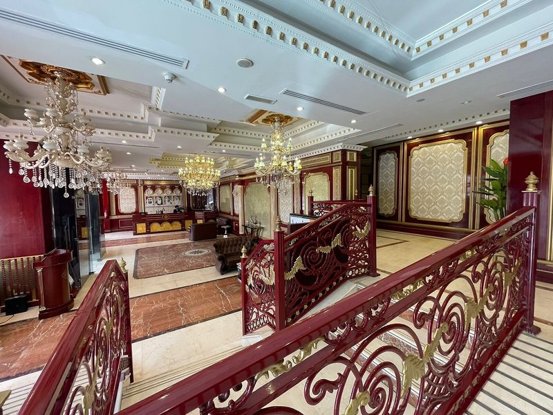 Clifton International Hotel