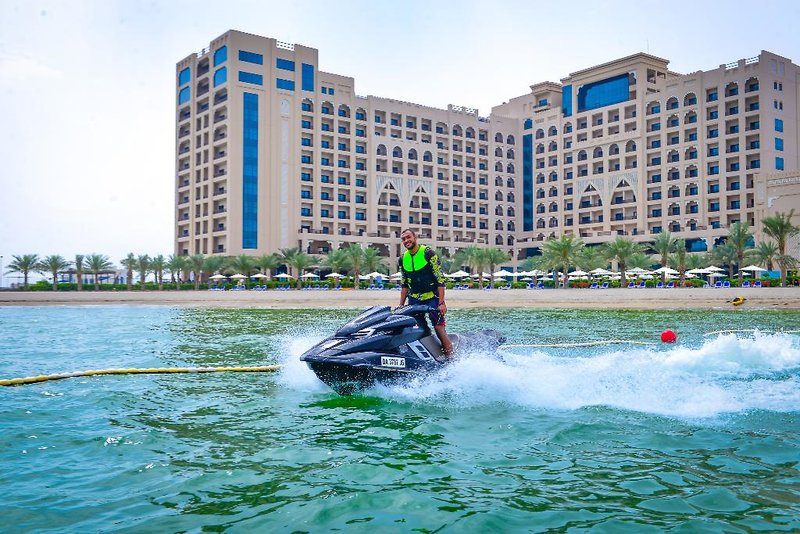 Al Bahar Hotel & Resort