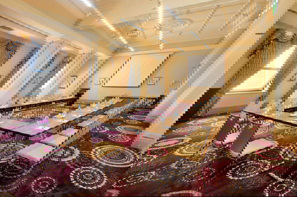 Hotel Treasury Casino