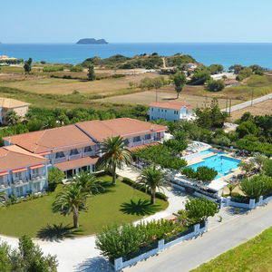 Hotel Sirocco cazare Kalamaki