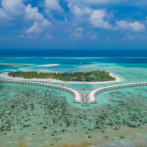 Hotel Cinnamon Hakuraa Huraa Maldives cazare Maldive