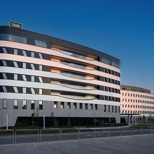 Hotel Tribe Budapest Airport cazare Budapest