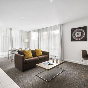 Hotel Quest Ivanhoe cazare Ivanhoe