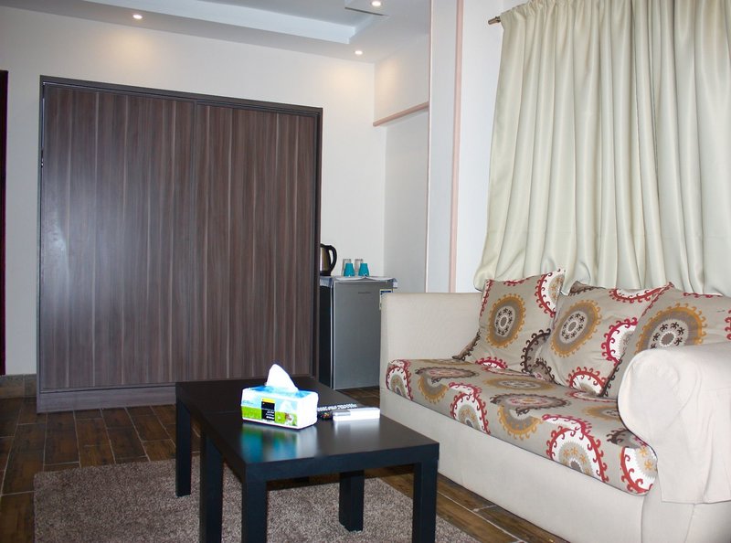 Hotel Nakhil Residence