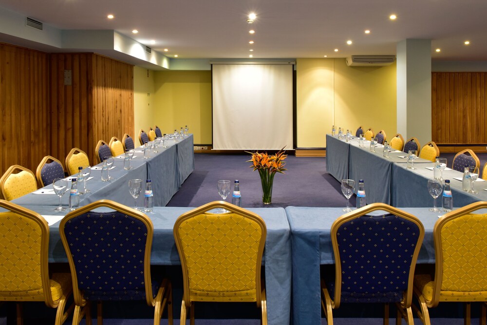 Pestana Viking Beach And Golf Resort
