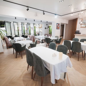 Hotel Kurmet cazare Oral