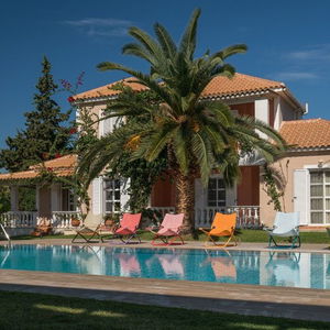 Hotel Aeolos Boutique Hotel & Suites cazare Kalamaki