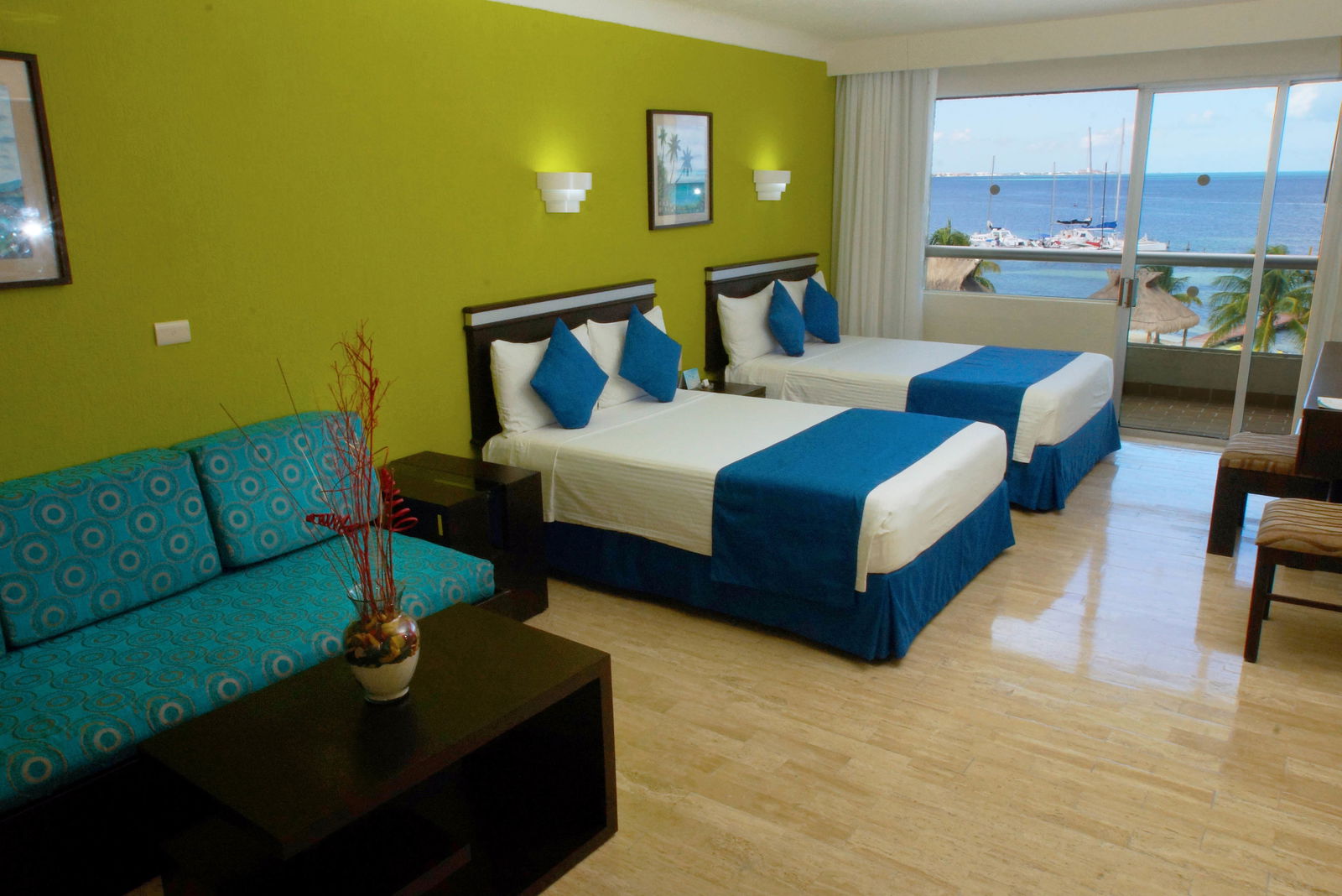 Hotel Aquamarina Beach Hotel