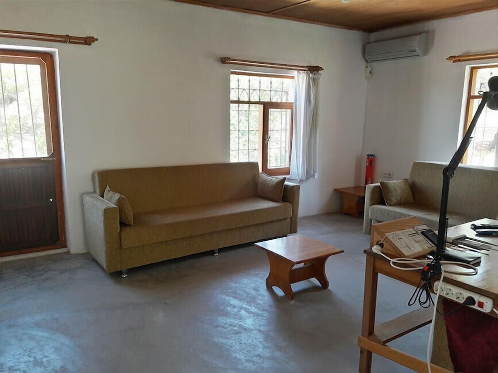 Hotel Camlaralti Pansiyon