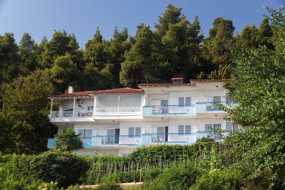 Hotel Roditsa Patritsia Apartments