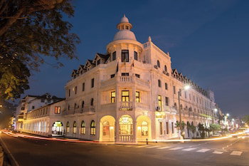 Hotel Queens
