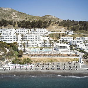Sejur Dimitra Beach Hotel & Suites vacanta Tinos