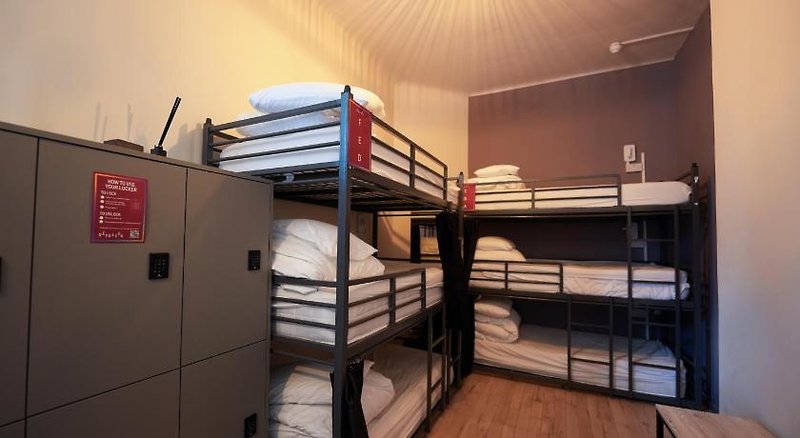 Hotel Revolver