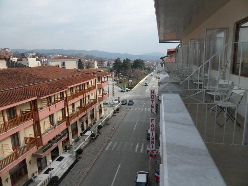 Hotel Kosta Famissi