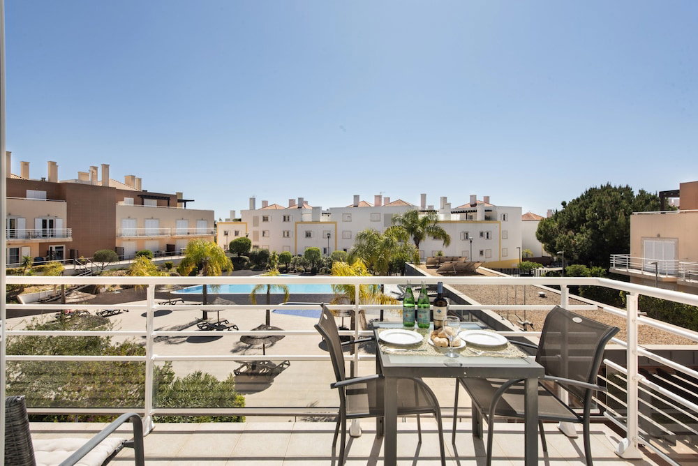 Hotel Cg 12D - Cabanas Gardens