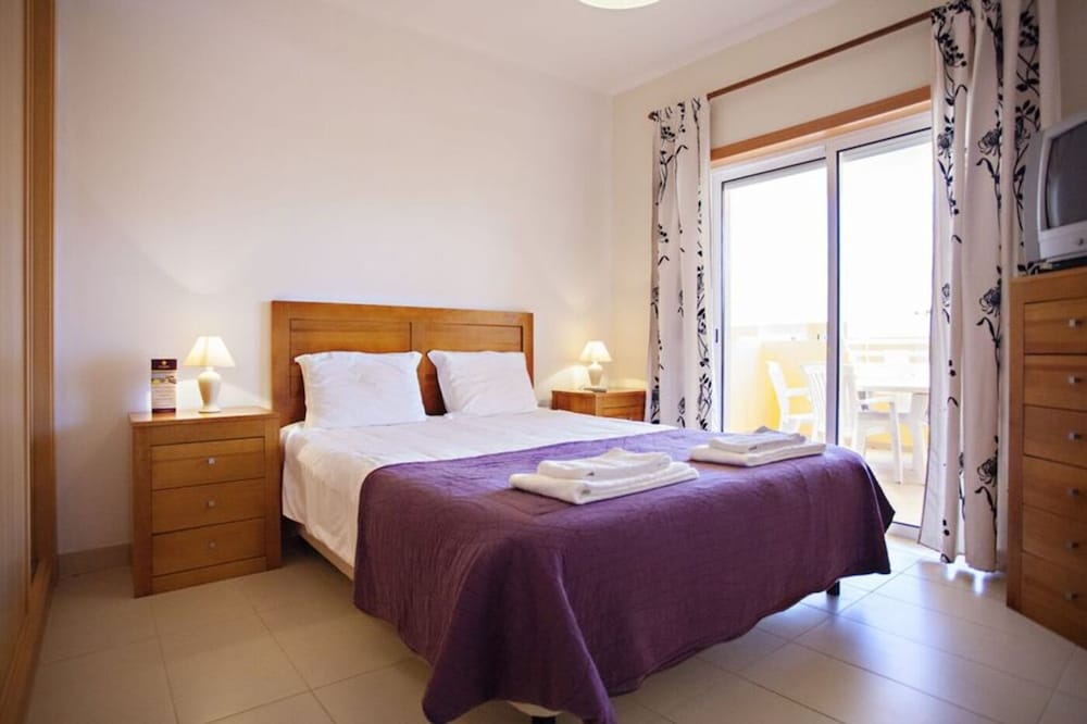 Duja In Tavira With 2 Bedrooms And 2 Bathrooms