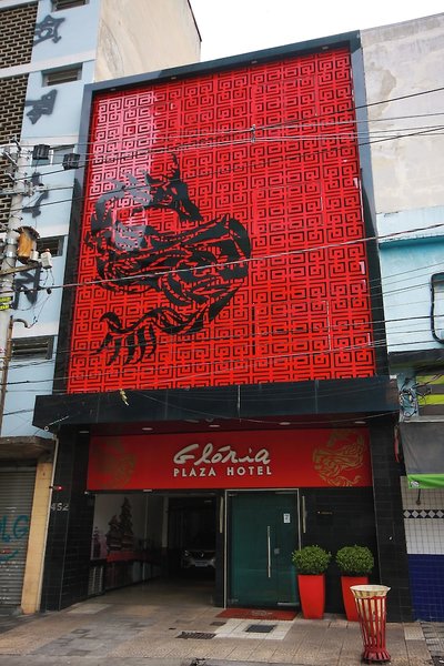 Hotel Gloria Plaza