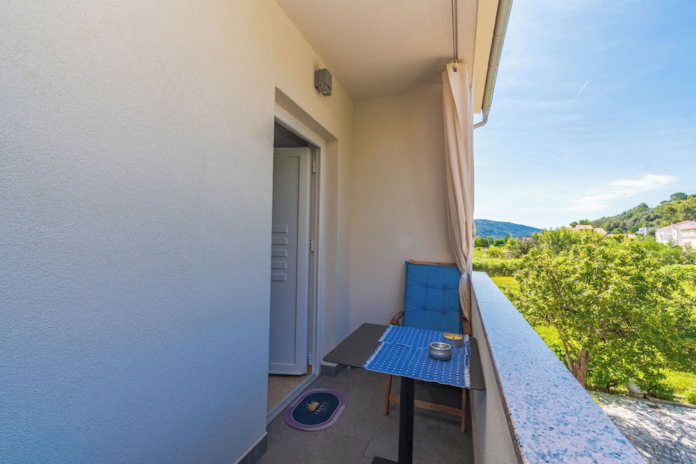 Hotel Apartments Angela Rab