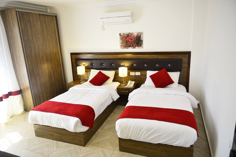 Petra Corner Hotel
