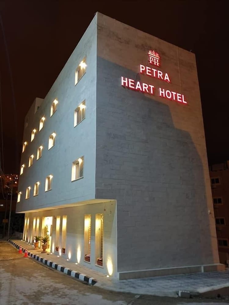 Hotel Petra Heart Hotel