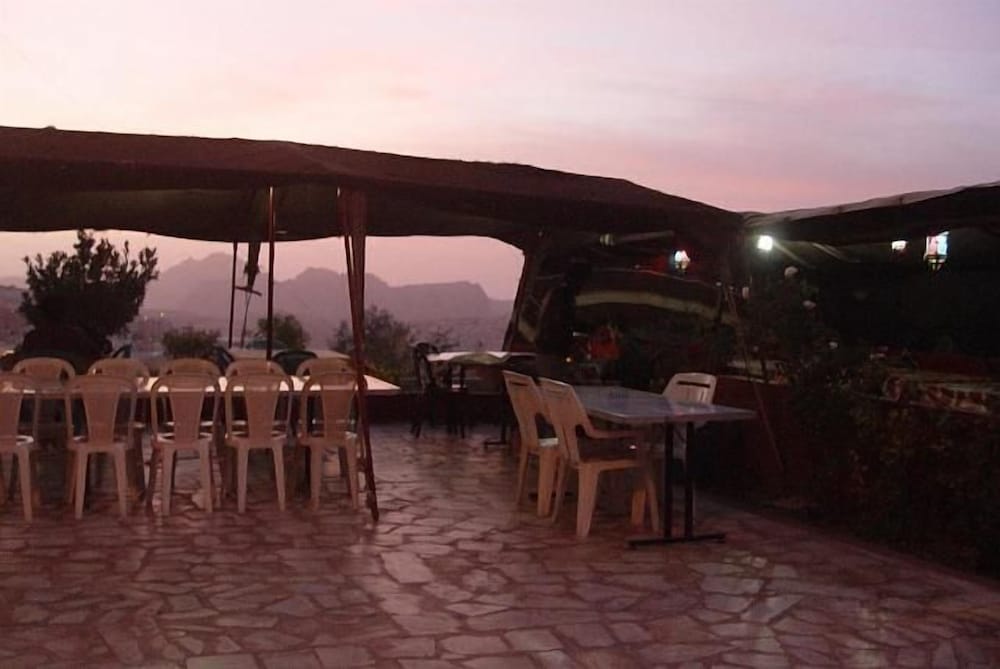 Valentine Inn