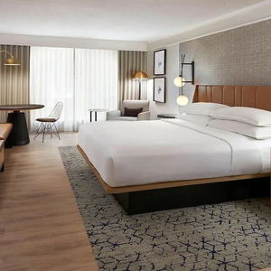 Hotel Sheraton Gateway Hotel In Toronto International Airport cazare Toronto