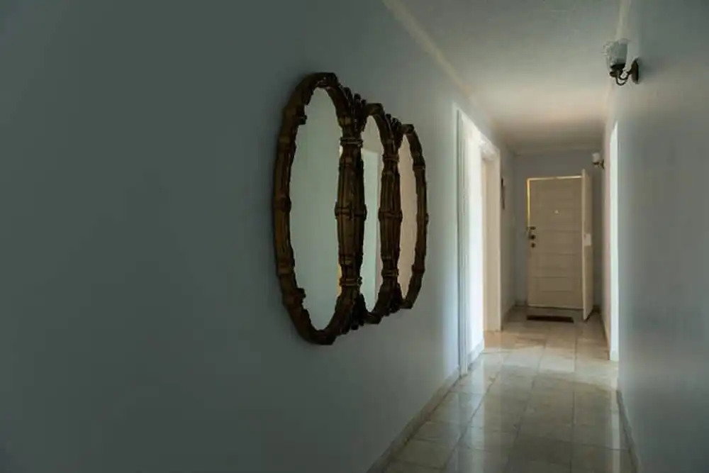 Hotel Lawrence Pool House