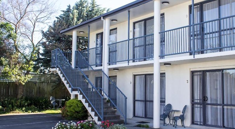 Hotel Phoenix Motor Inn