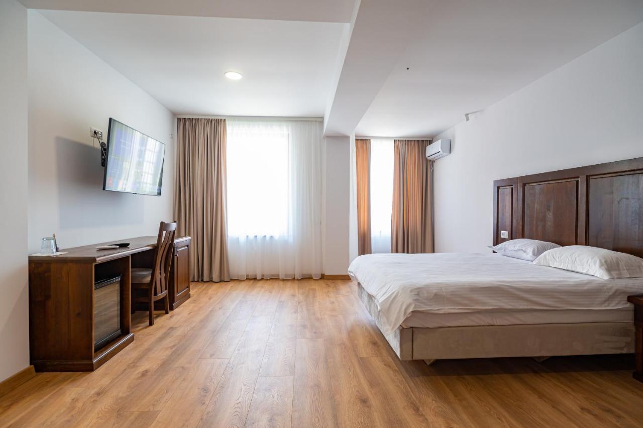 Hotel Voyager